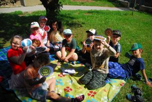 Předškoláci - PRESCHOOL SWEET ENGLISH – Colourful activities (outdoor lesson)
