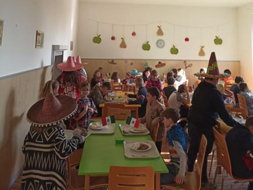 Mexický den ve školní jídelně
